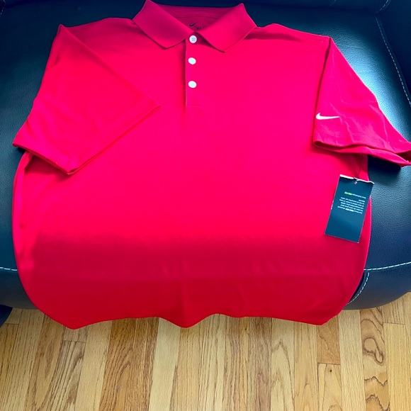 DRI-FIT RED GOLF SHIRT - Picture 2 of 4